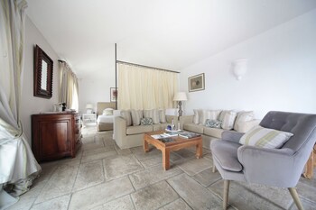 hotel alain llorca