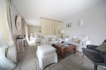 hotel alain llorca