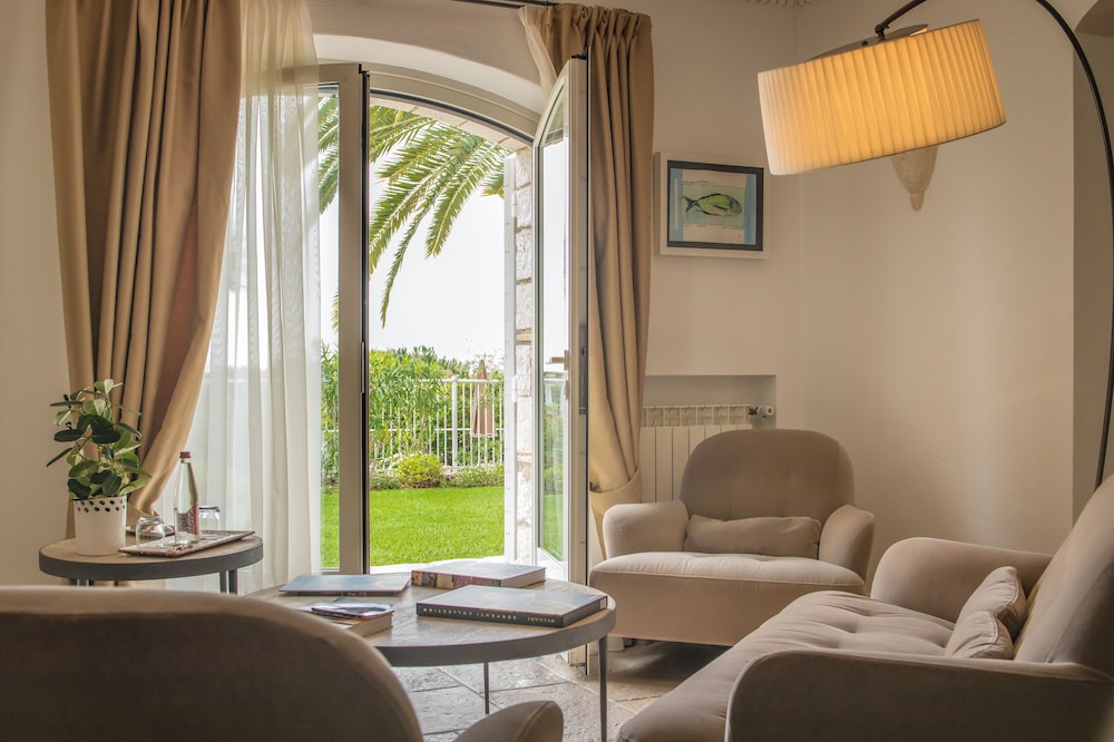 hotel alain llorca