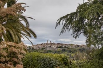 hotel alain llorca