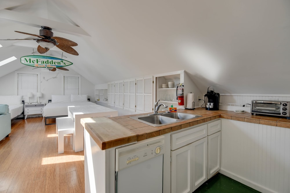 southern palms by brightwild