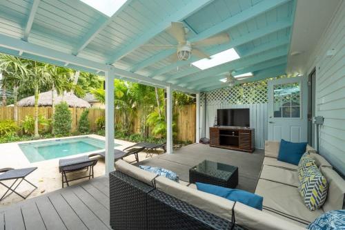 southern palms by brightwild