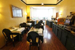 Hotel Estense,Castelvetro Di Modena>>Bologna,3 star