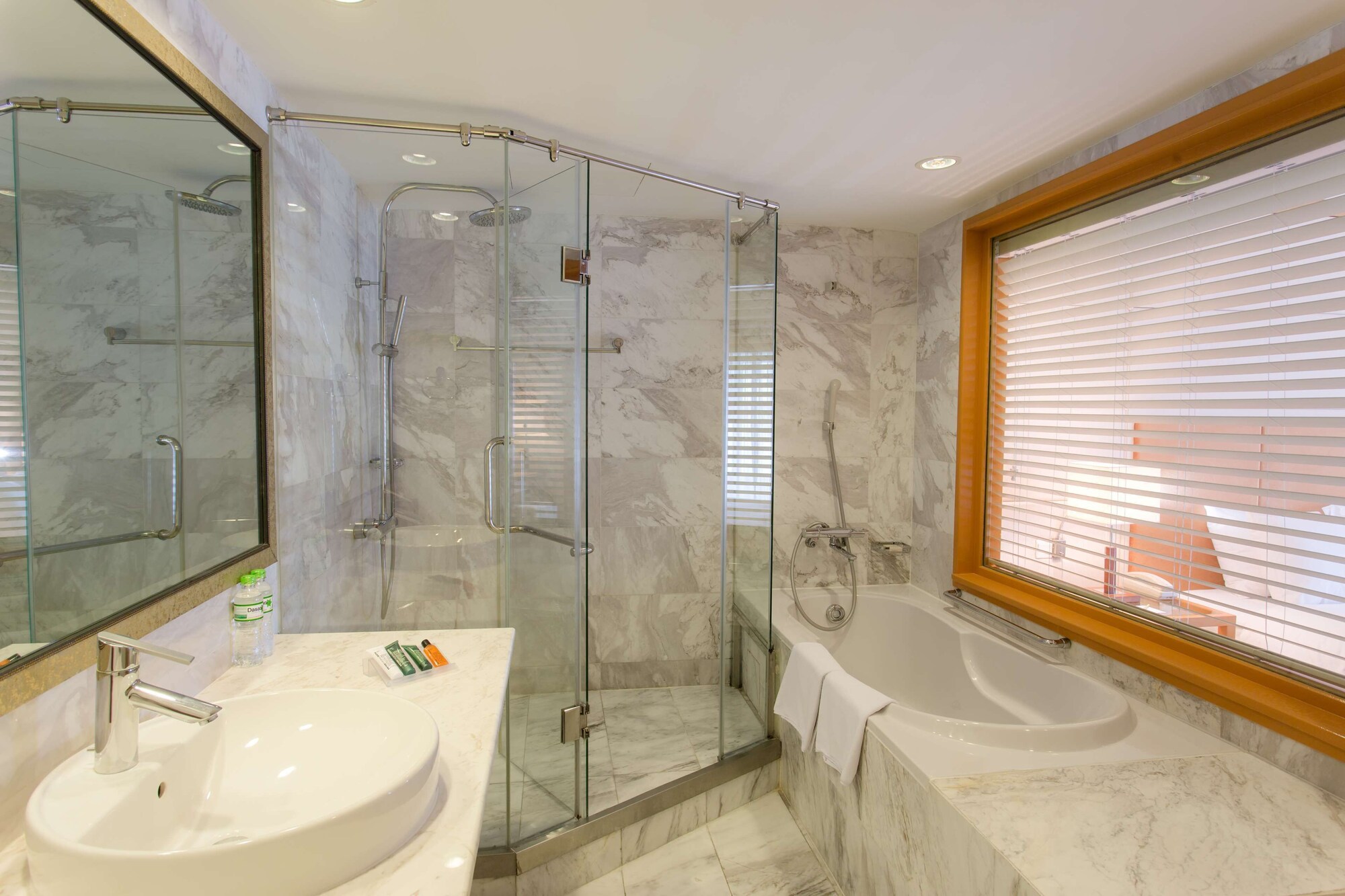 hilton garden inn hanoi