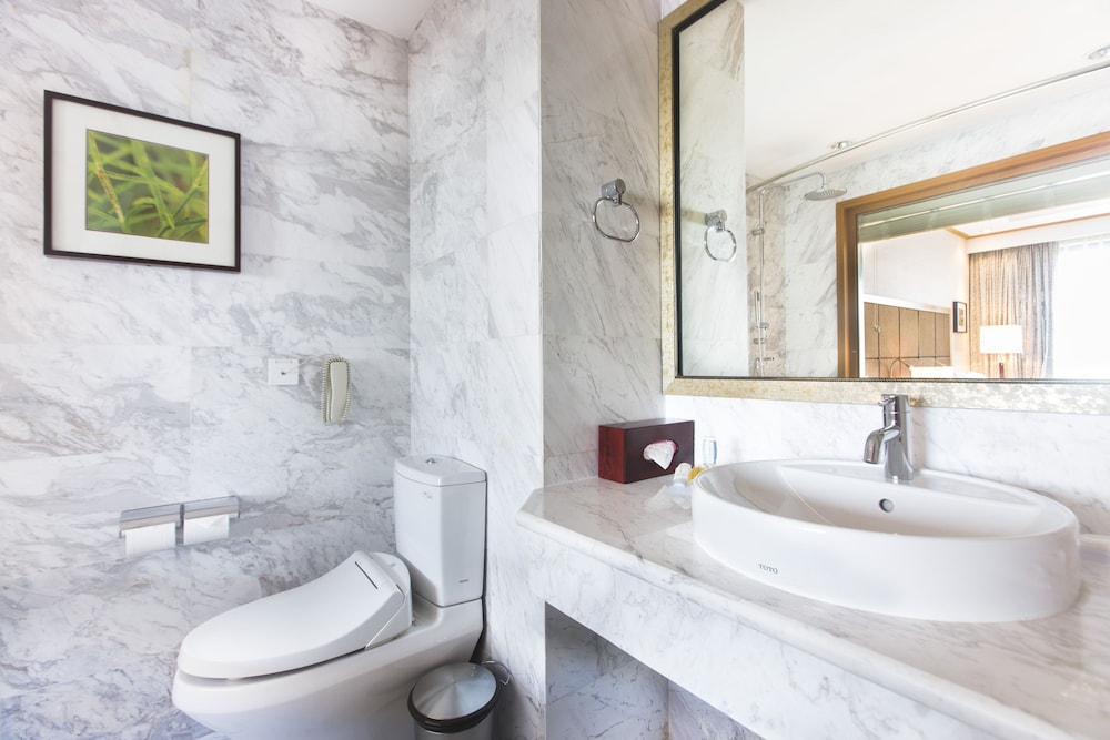 hilton garden inn hanoi