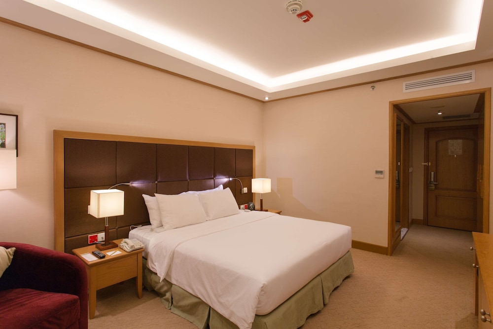 hilton garden inn hanoi
