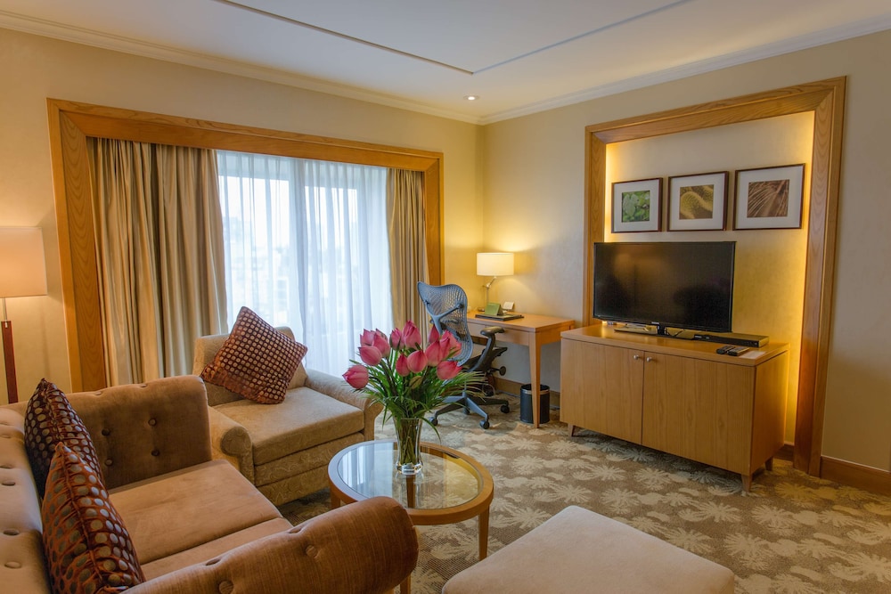 hilton garden inn hanoi