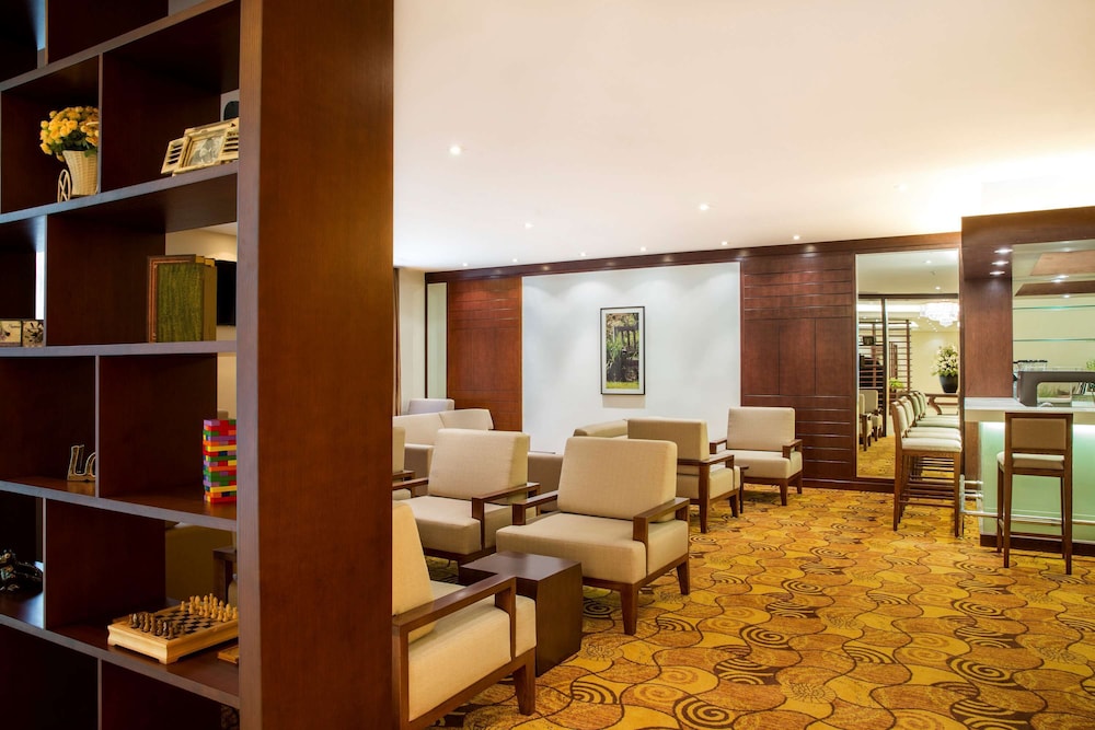 hilton garden inn hanoi