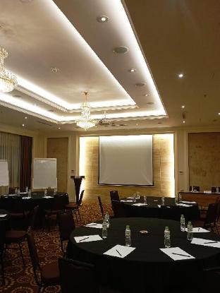hilton garden inn hanoi