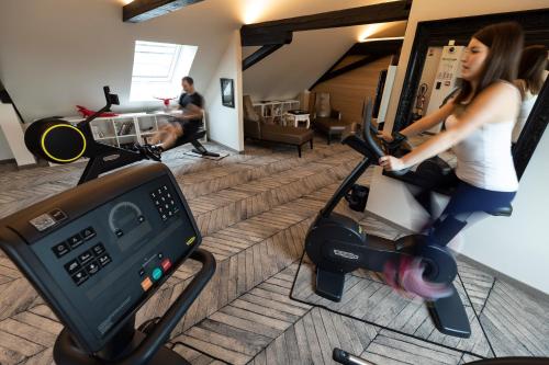 hotel arok