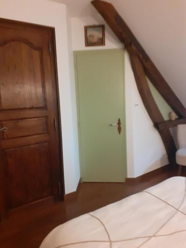 7 le haut montraye