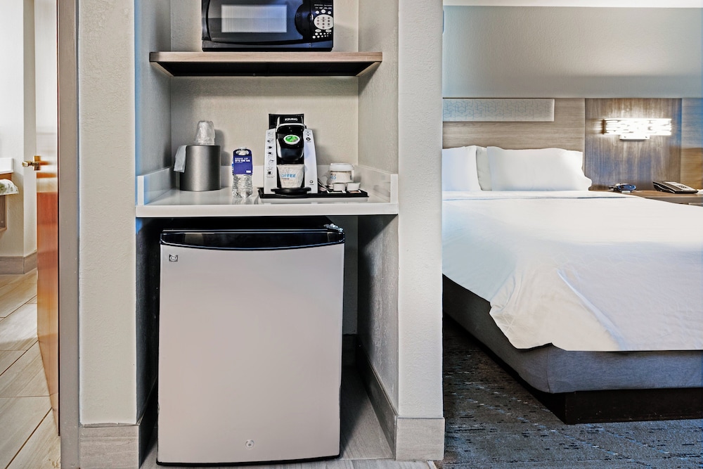 holiday inn express harvey marrero by ihg