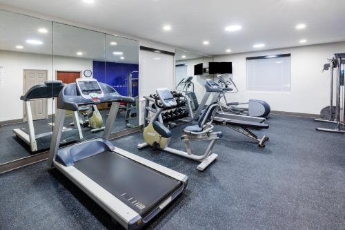holiday inn express harvey marrero by ihg