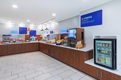 holiday inn express harvey marrero by ihg