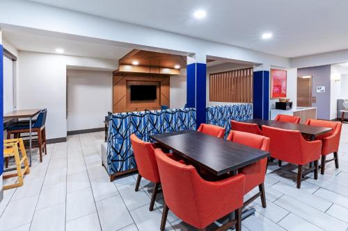 holiday inn express harvey marrero by ihg