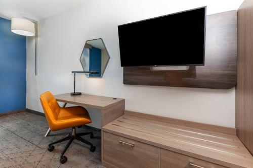 holiday inn express harvey marrero by ihg