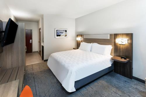 holiday inn express harvey marrero by ihg