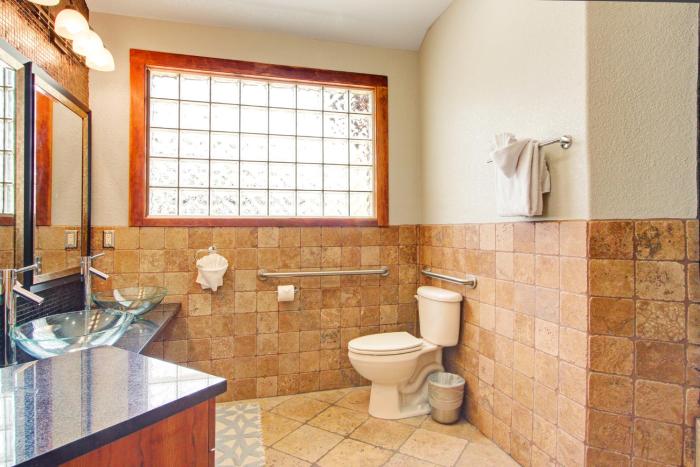 mount cairns 16a 2 bedroom condo by redawning