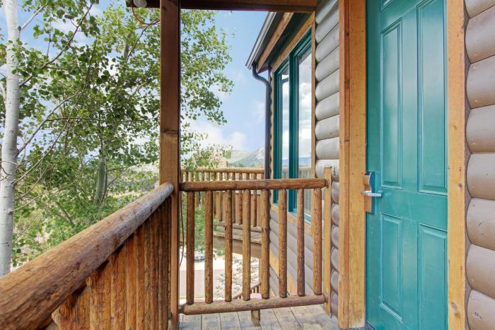 mount cairns 16a 2 bedroom condo by redawning