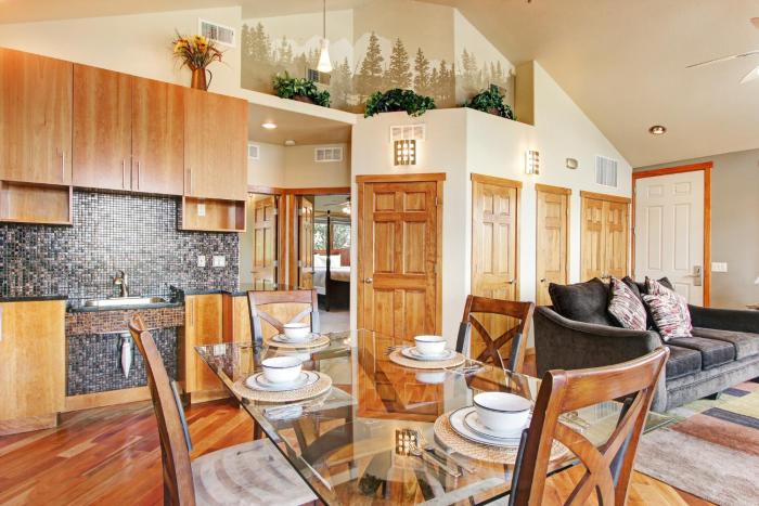 mount cairns 16a 2 bedroom condo by redawning