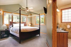 mount cairns 16a 2 bedroom condo by redawning