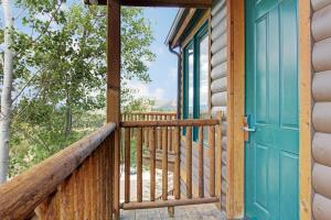 mount cairns 16a 2 bedroom condo by redawning