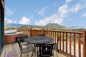 mount cairns 16a 2 bedroom condo by redawning