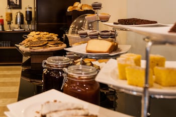 The Parisian Hotel Lebanon,Beirut Governorate>>Beirut,4 star