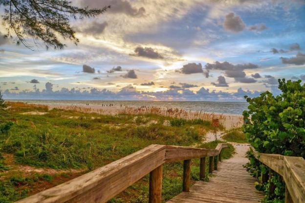 haleys at the anna maria island inn