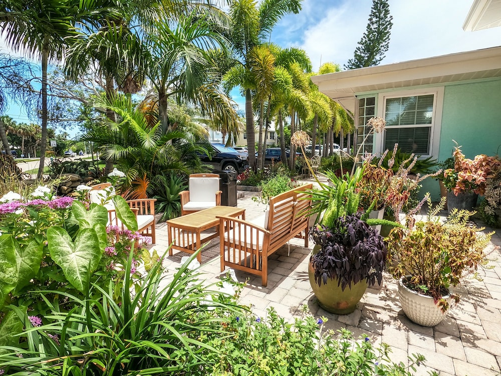 haleys at the anna maria island inn