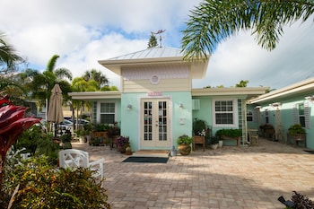 haleys at the anna maria island inn
