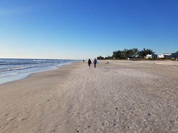 haleys at the anna maria island inn