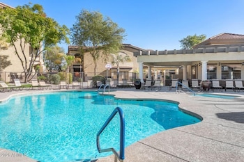 Southern #2055 Condo,,3.5 star
