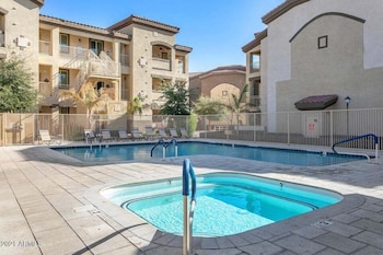 Southern #2055 Condo,,3.5 star