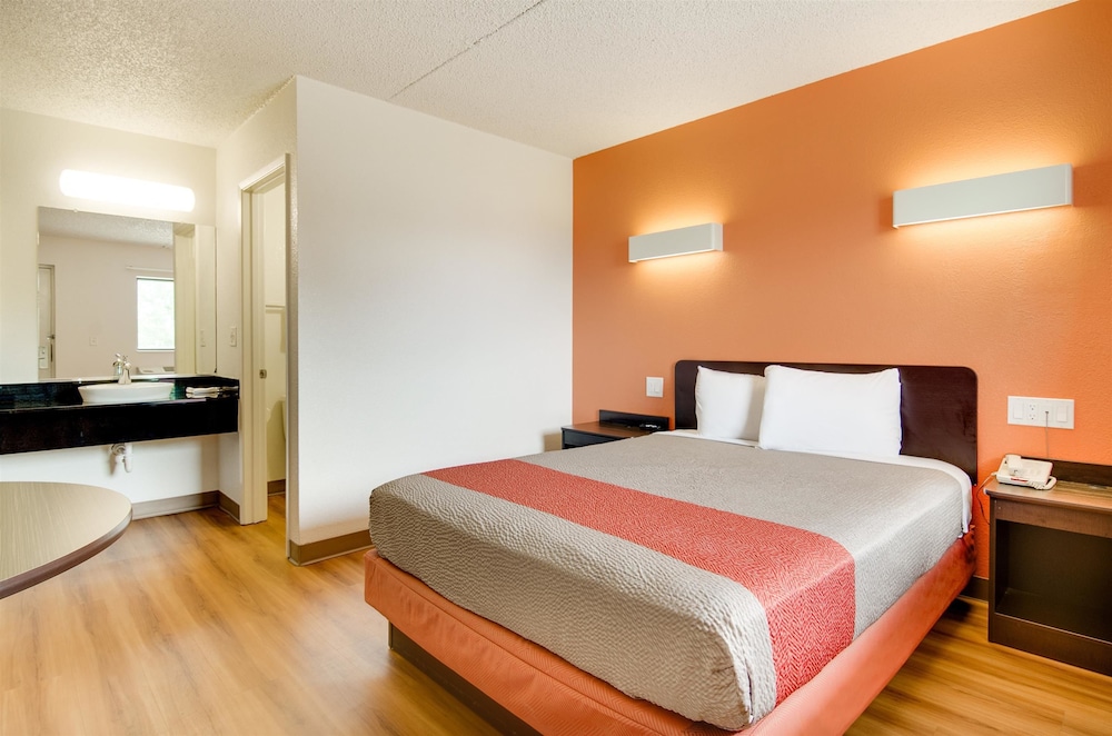 motel 6 salina ks