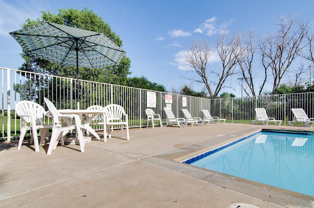 motel 6 salina ks