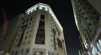 al rawda al aqeeq hotel