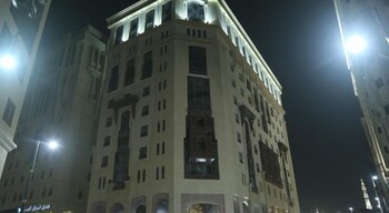 al rawda al aqeeq hotel