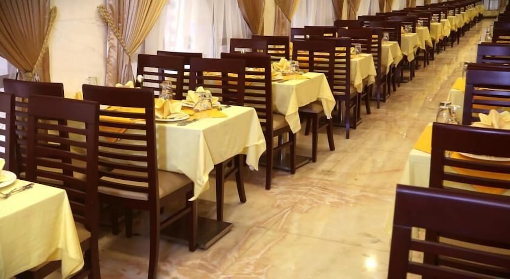 al rawda al aqeeq hotel
