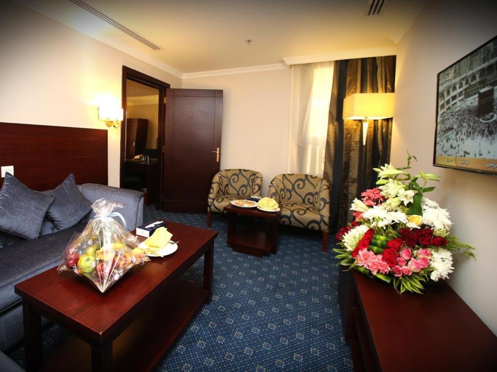 al rawda al aqeeq hotel