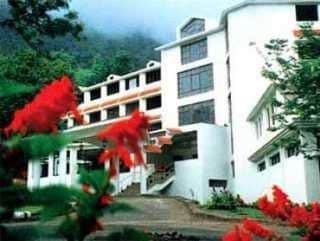 Sterling Munnar,Laxmi Estate,4 star