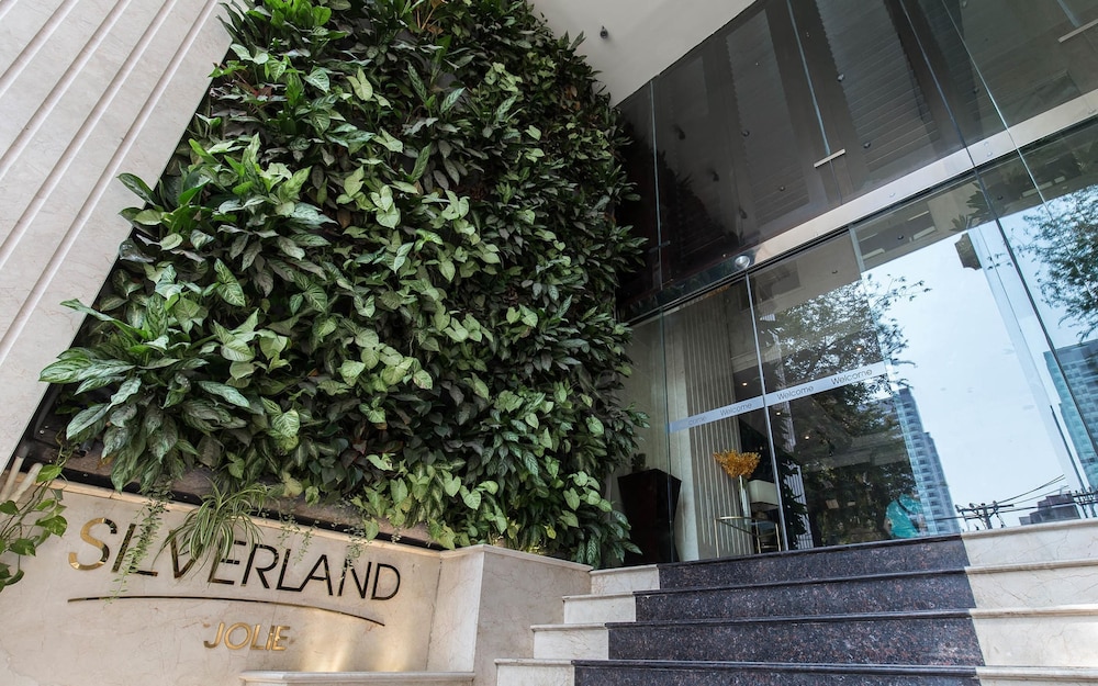silverland jolie hotel