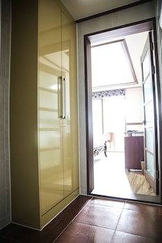 hill stay hotel residence