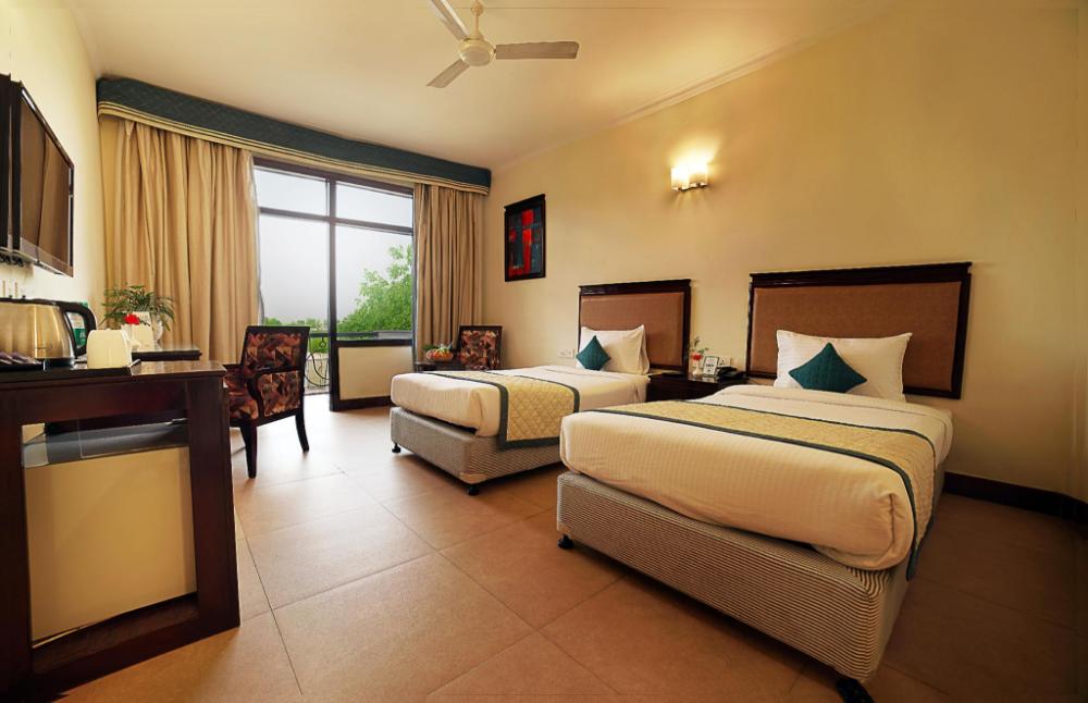 treehouse dwarka hotel and club