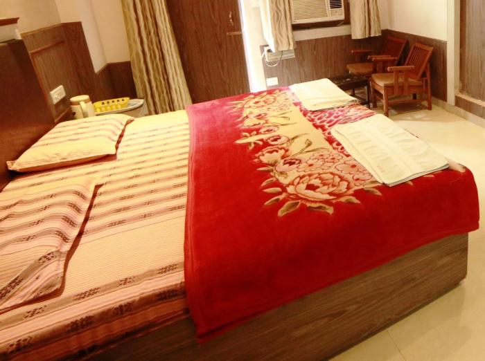 hotel sidhartha 80 metres from taj mahal