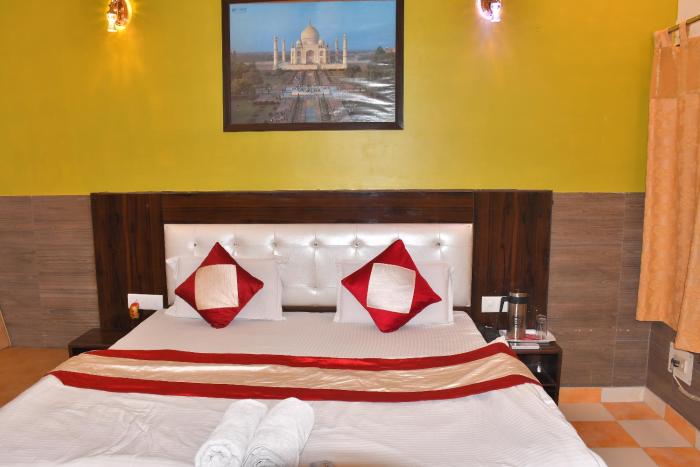 hotel sidhartha 80 metres from taj mahal
