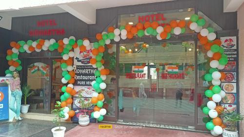 hotel sidhartha 80 metres from taj mahal