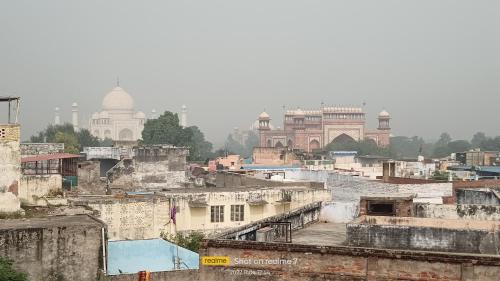 hotel sidhartha 80 metres from taj mahal