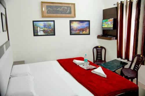 hotel sidhartha 80 metres from taj mahal