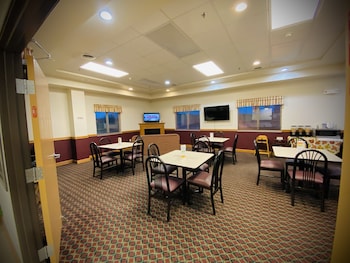 herington inn and suites